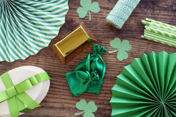st patty's day party supplies